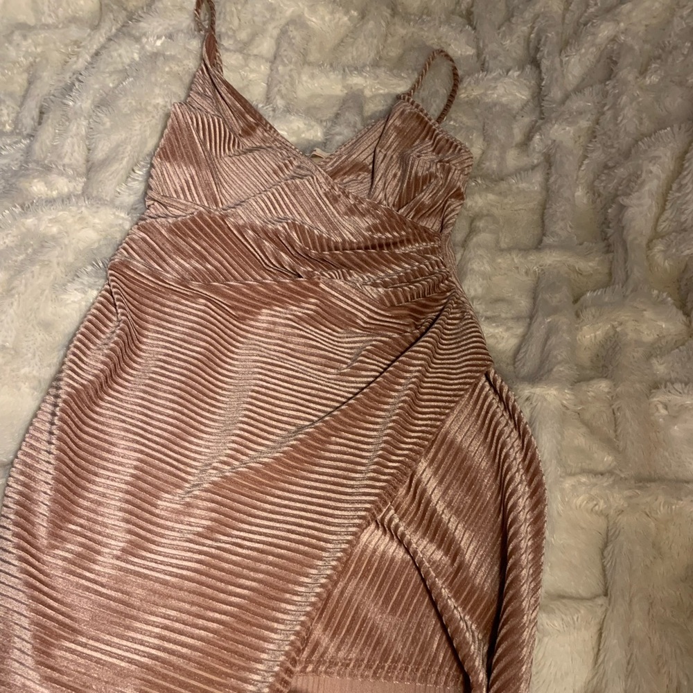 Love Culture asymmetrical ribbed faux velvet dress - Picture 2 of 3